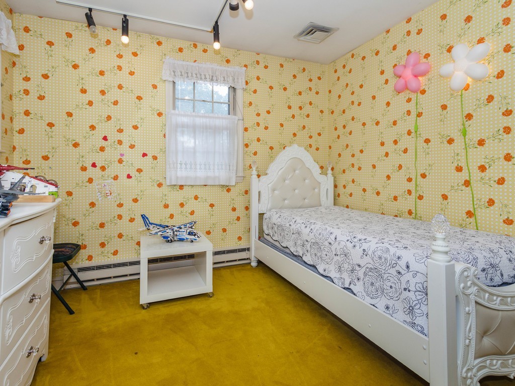 53 Rowena Road Newton, MA 02459 - Photo 17 of 24
