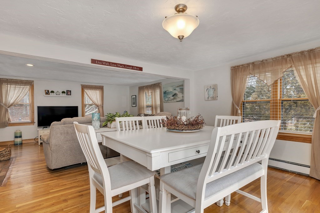 27 Crestview Drive Sandwich, MA 02537 - Photo 10 of 31