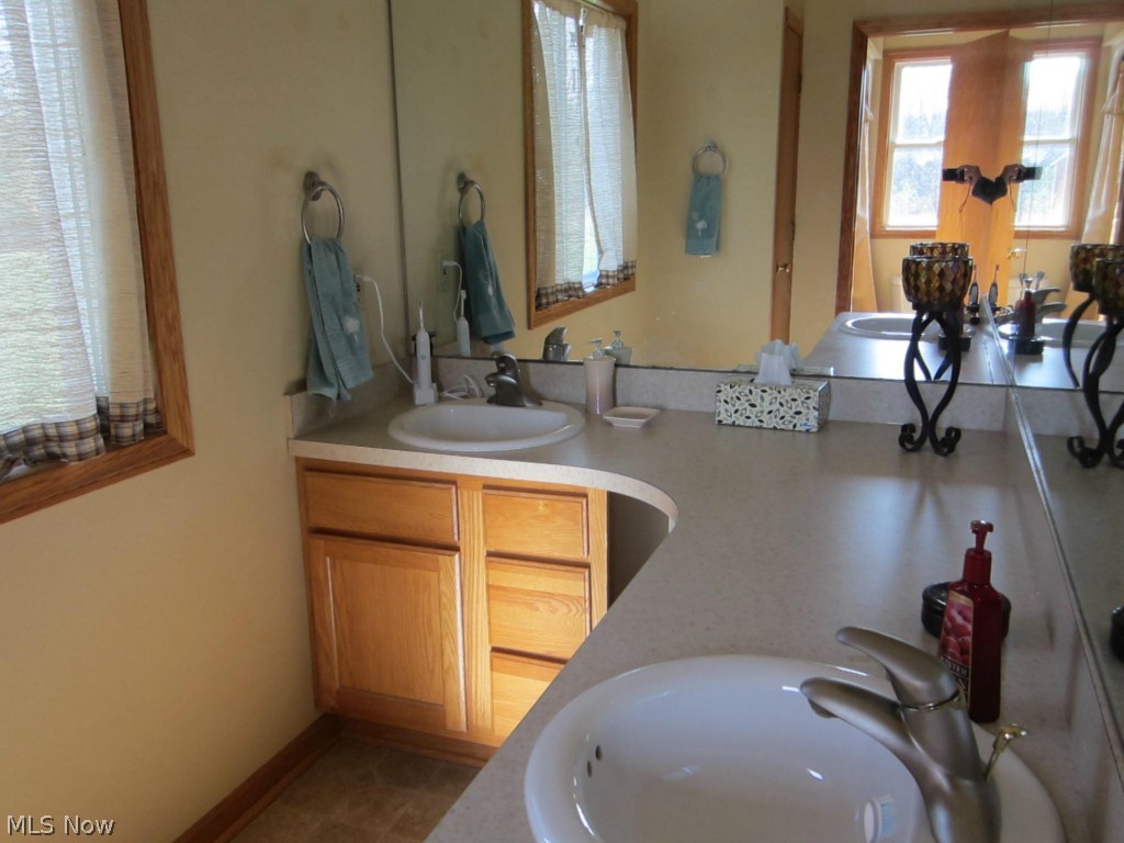 8760 Guilford Road Seville, OH 44273 - Photo 13 of 23 Gallery Image 13