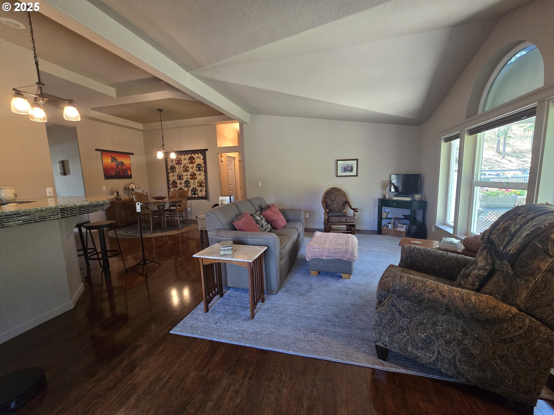 6412 Cherry Heights Road The Dalles, OR 97058 - Photo 12 of 48