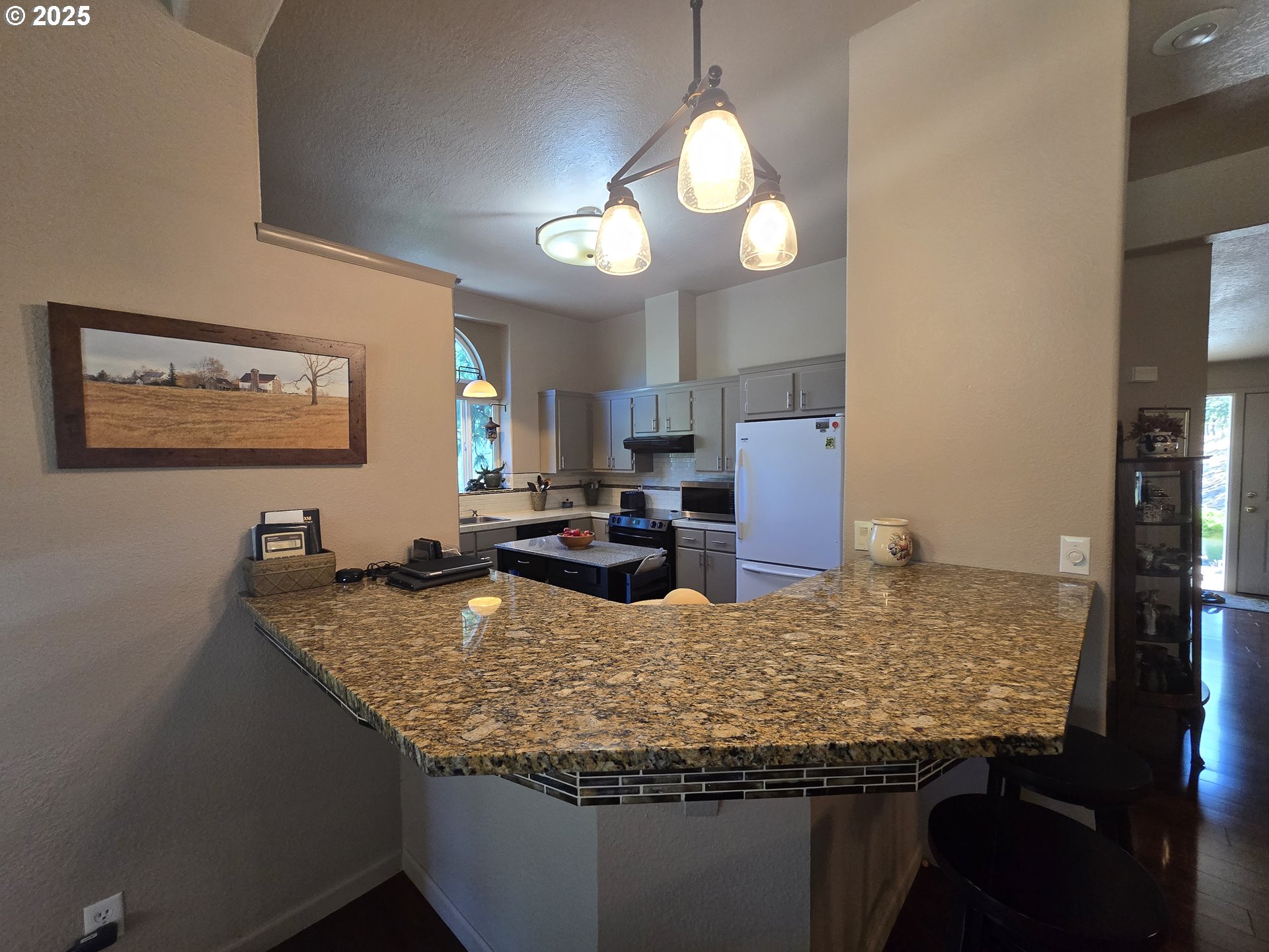 6412 Cherry Heights Road The Dalles, OR 97058 - Photo 15 of 48