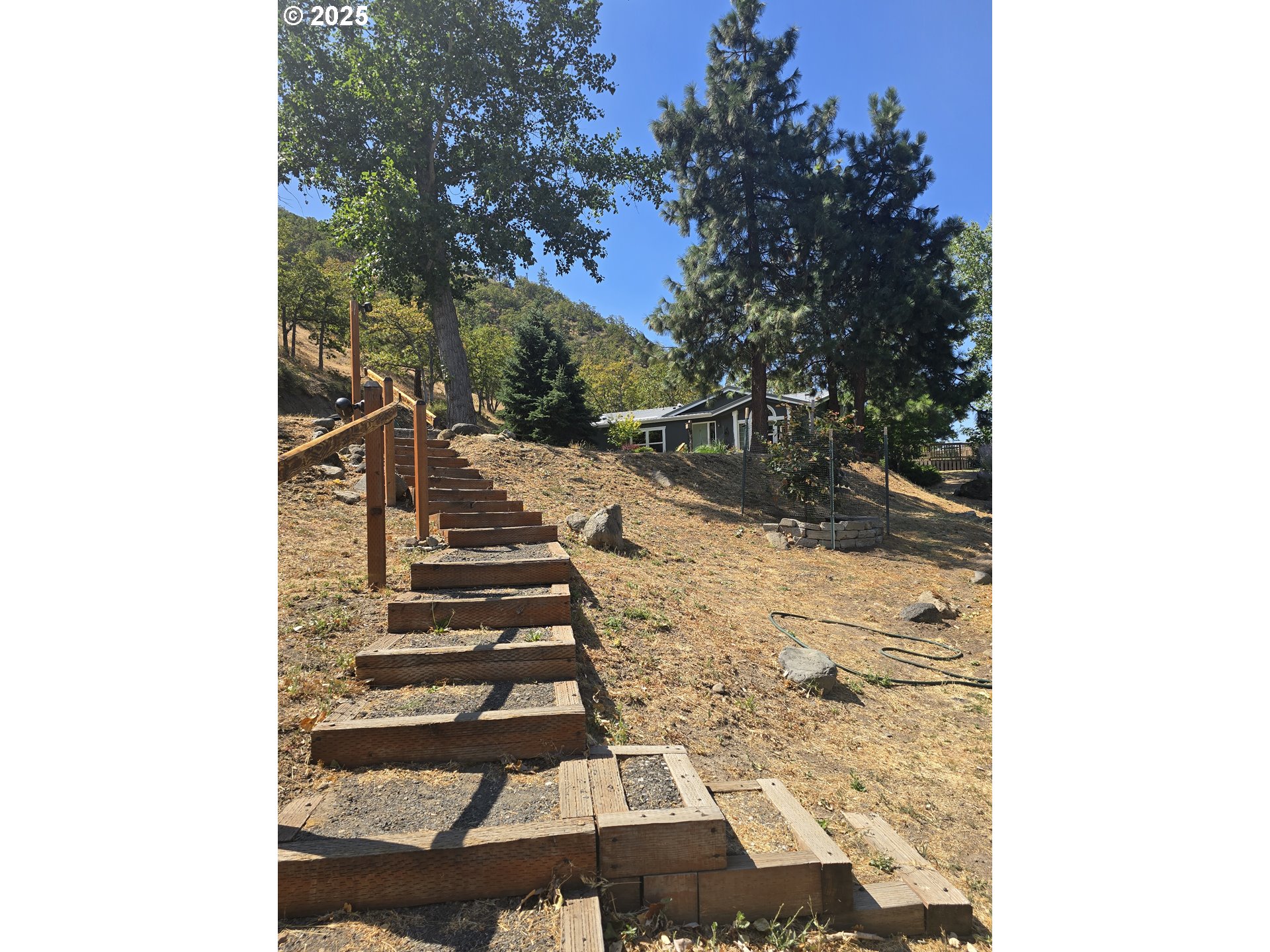 6412 Cherry Heights Road The Dalles, OR 97058 - Photo 28 of 48