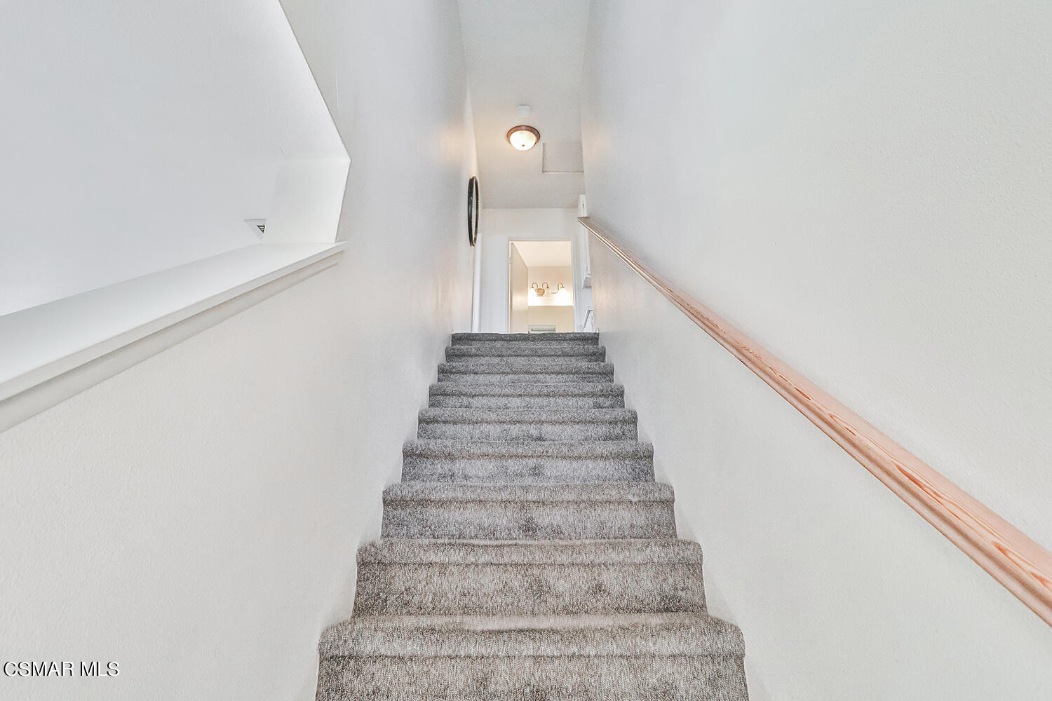4498 Apricot Road, Unit B Simi Valley, CA 93063 - Photo 15 of 36 a view of entryway