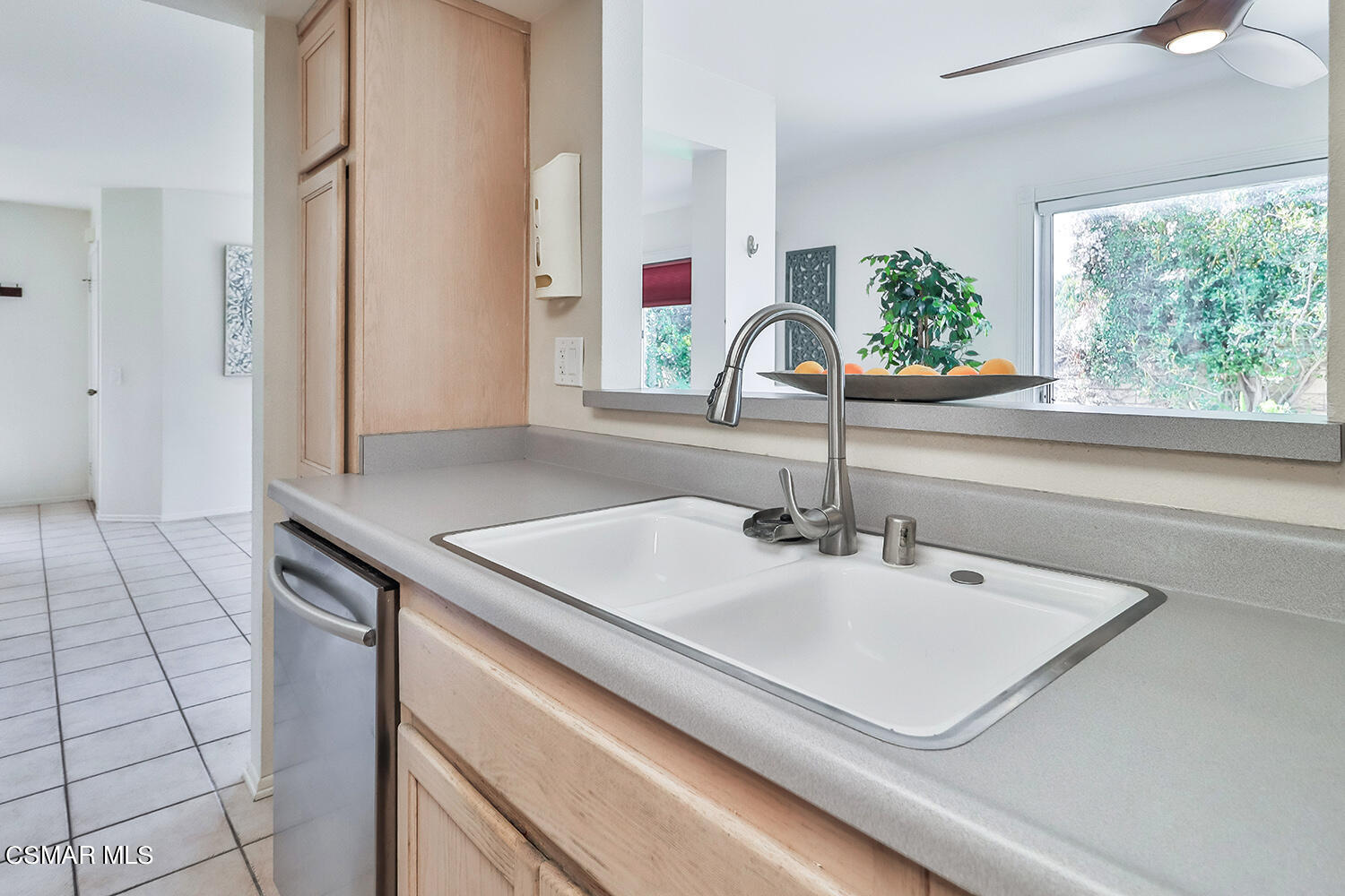 4498 Apricot Road, Unit B Simi Valley, CA 93063 - Photo 8 of 36