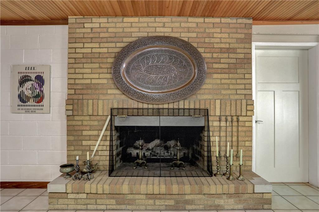 7928 Spring Mill Road Indianapolis, IN 46260 - Photo 33 of 47 Gallery Image 33