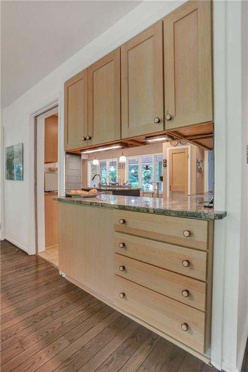 7928 Spring Mill Road Indianapolis, IN 46260 - Photo 10 of 47 Gallery Image 10