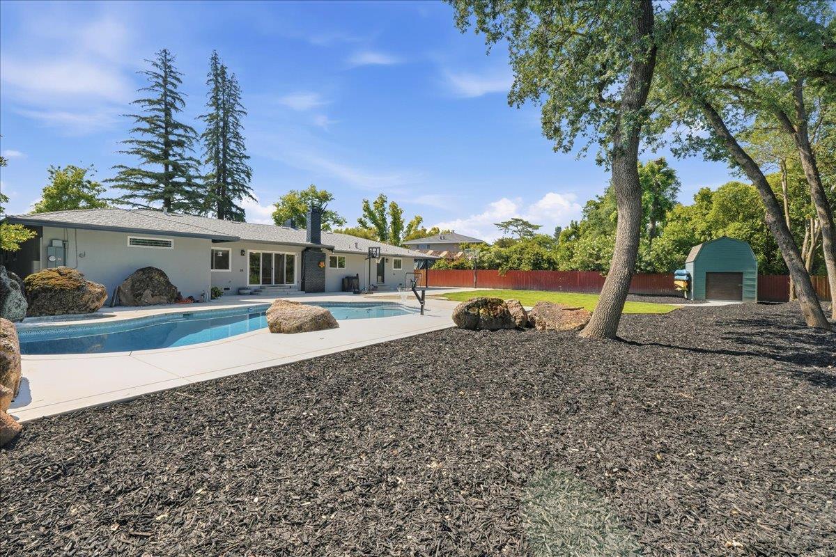 4849 Alexon Way Carmichael, CA 95608 - Photo 41 of 50 a house view with a garden space