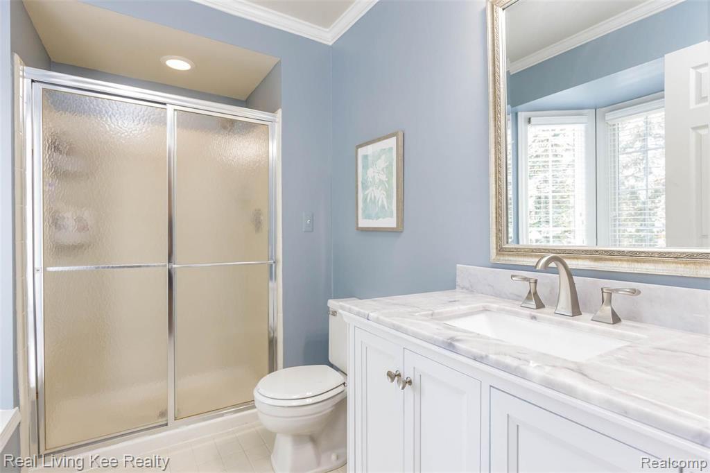 359 Silvervale Drive Rochester Hills, MI 48309 - Photo 30 of 36