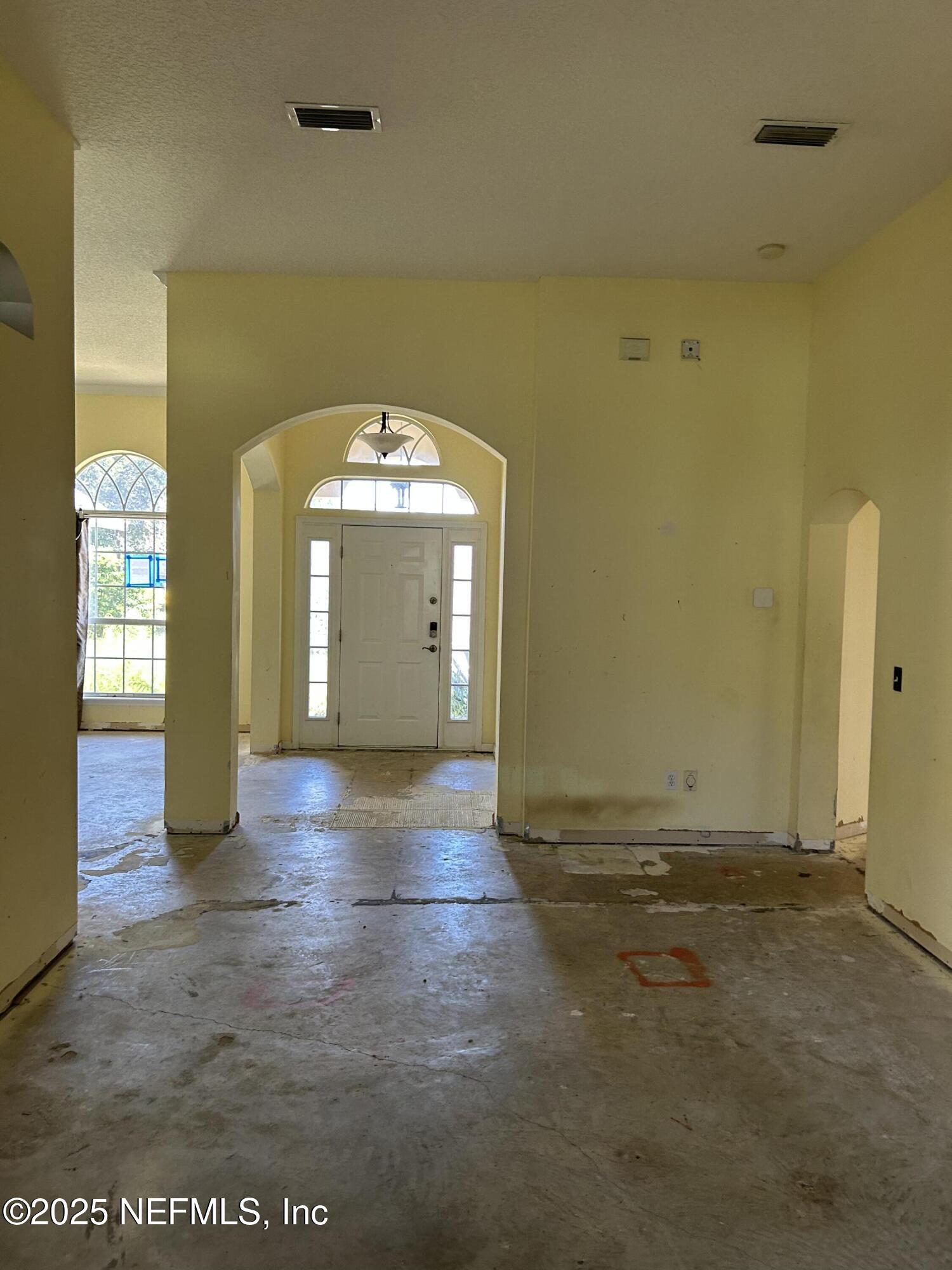 86173 Maple Leaf Place Yulee, FL 32097 - Photo 3 of 21 Photo Oct 16 2025, 12 32 42 PM