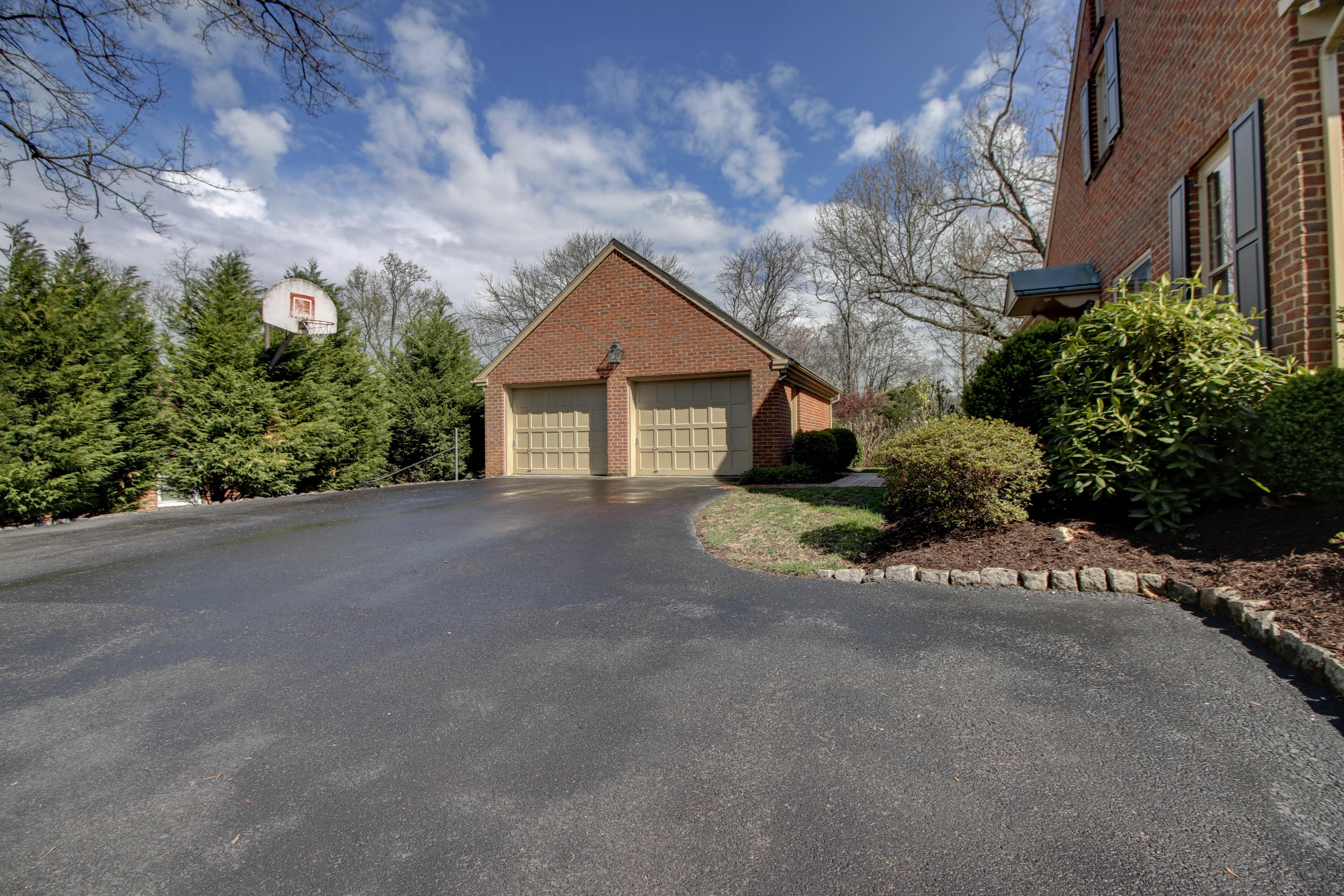 3866 Winding Way Road Southwest Roanoke, VA 24015 - Photo 3 of 71 2-Car Detached Garage
