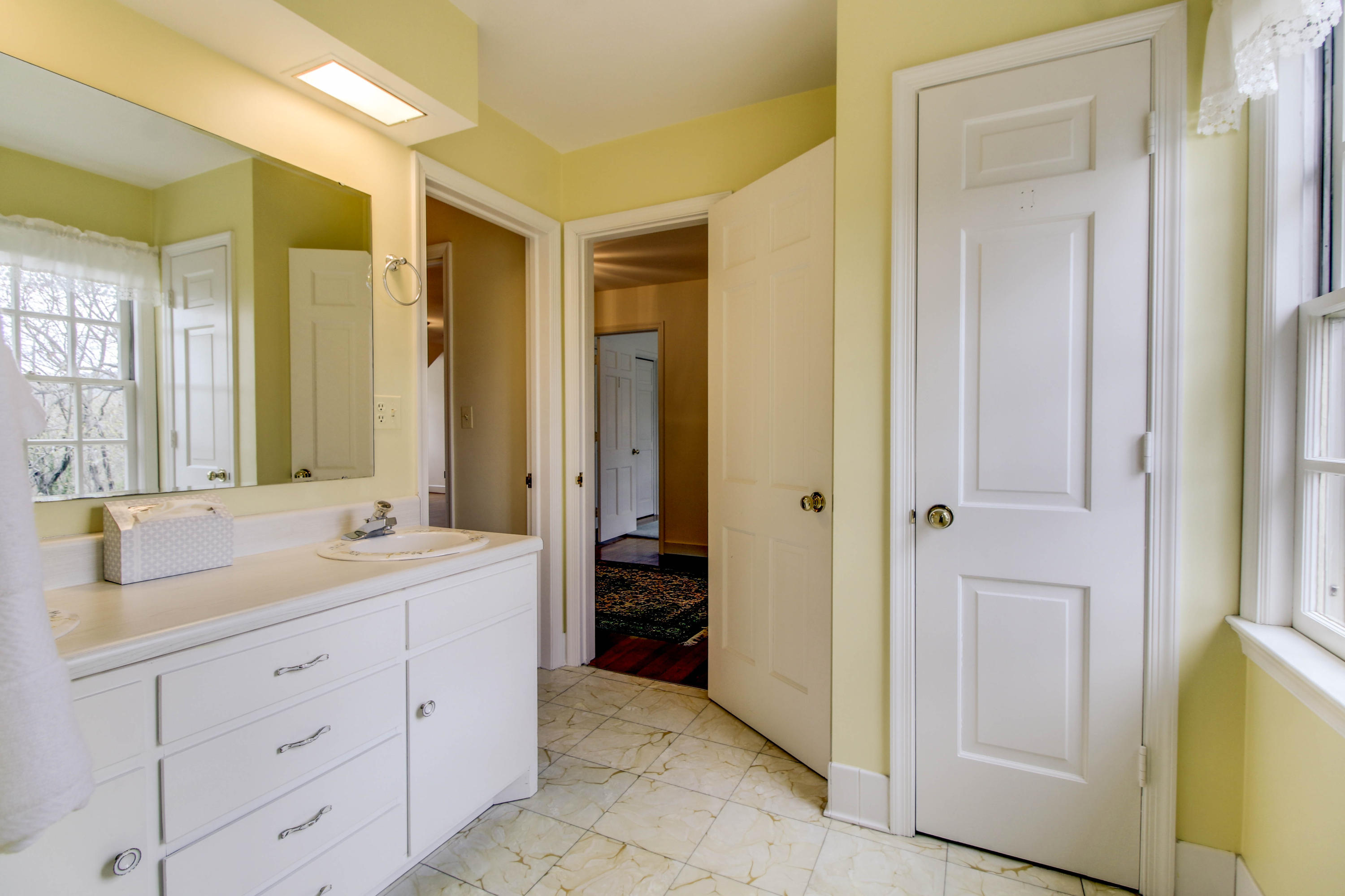 3866 Winding Way Road Southwest Roanoke, VA 24015 - Photo 39 of 71 Upper Level Master Bathroom
