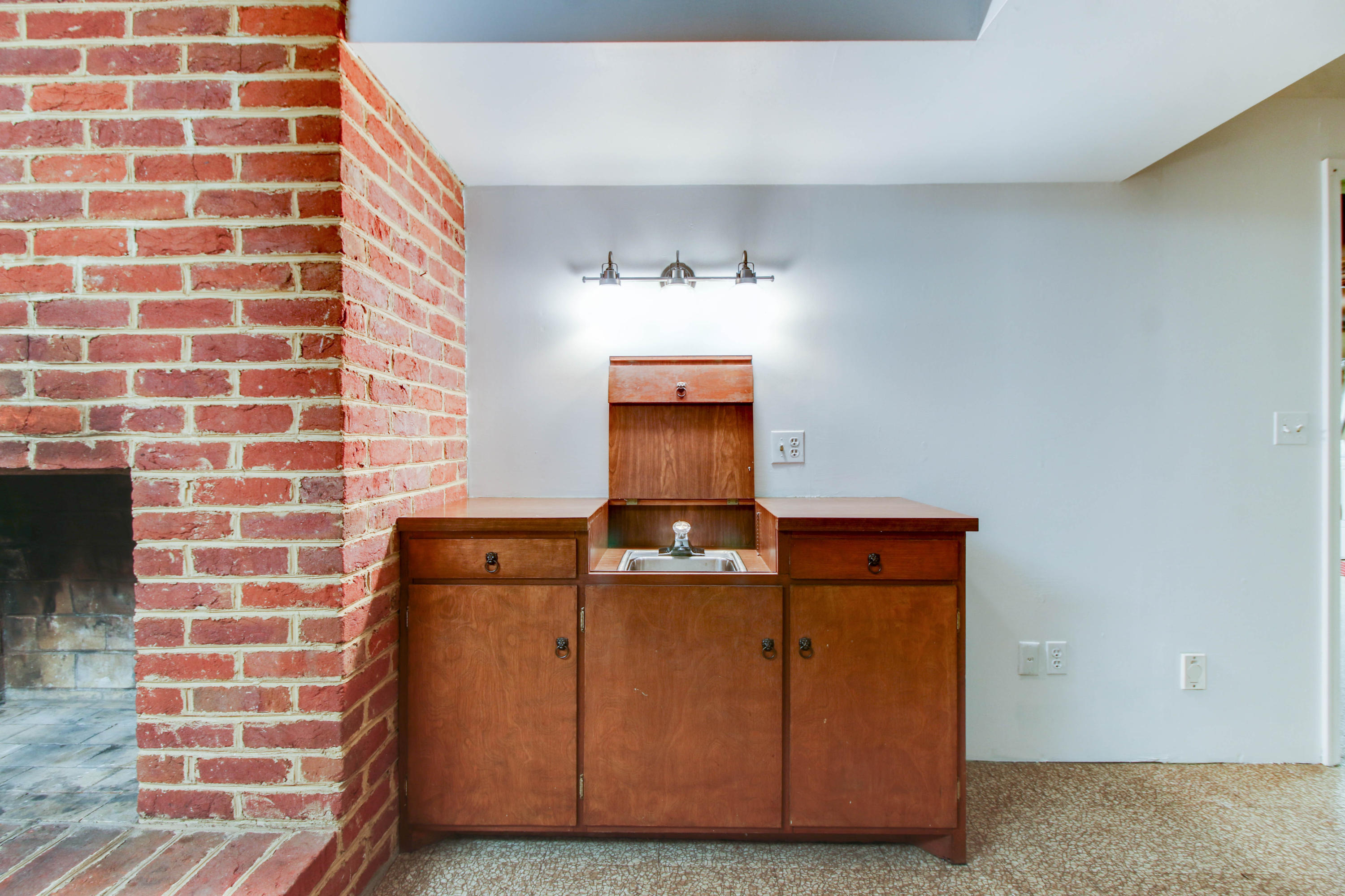3866 Winding Way Road Southwest Roanoke, VA 24015 - Photo 50 of 71 Lower Level Wet Bar