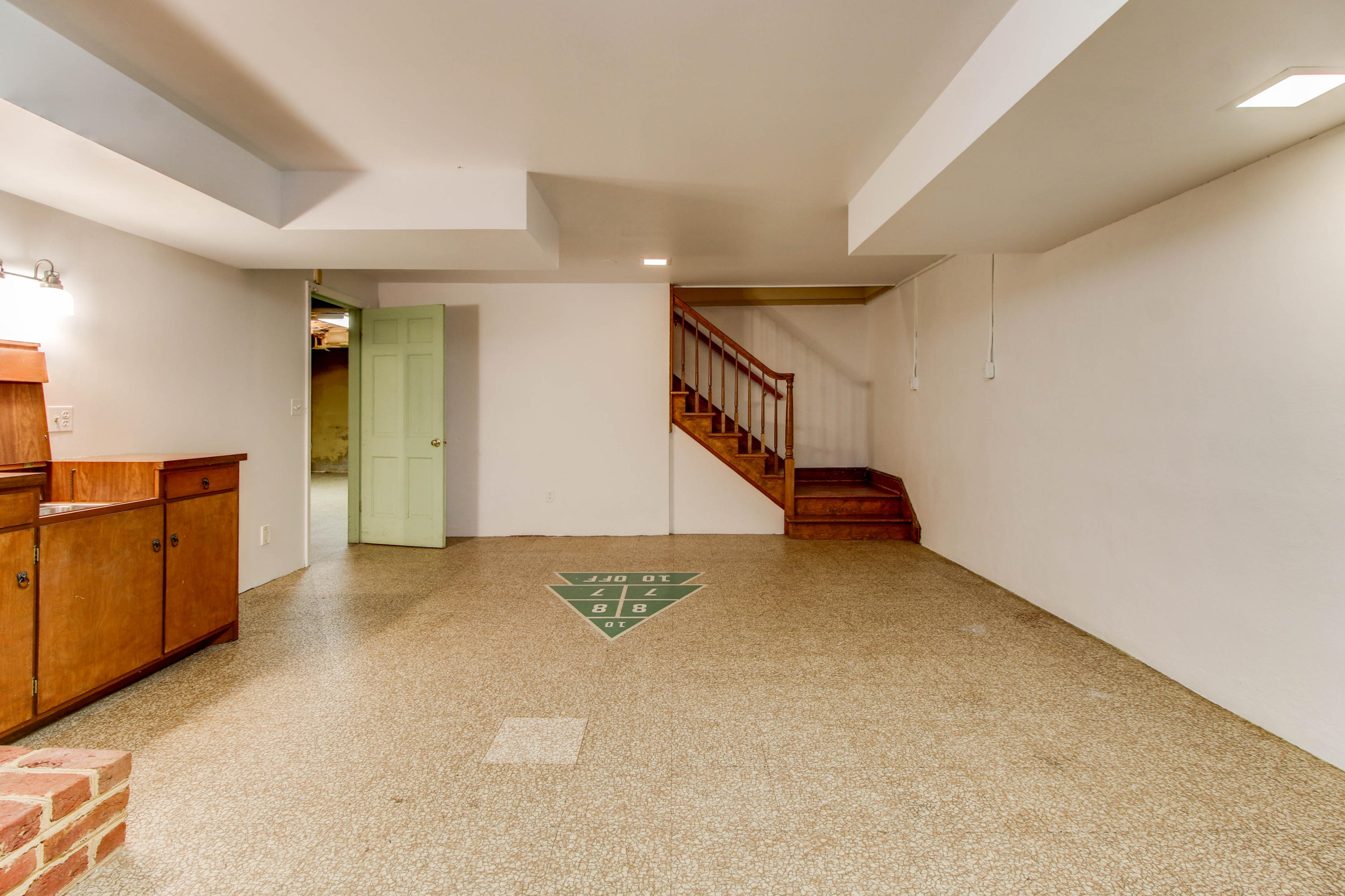 3866 Winding Way Road Southwest Roanoke, VA 24015 - Photo 58 of 71 Staircase to Lower Level