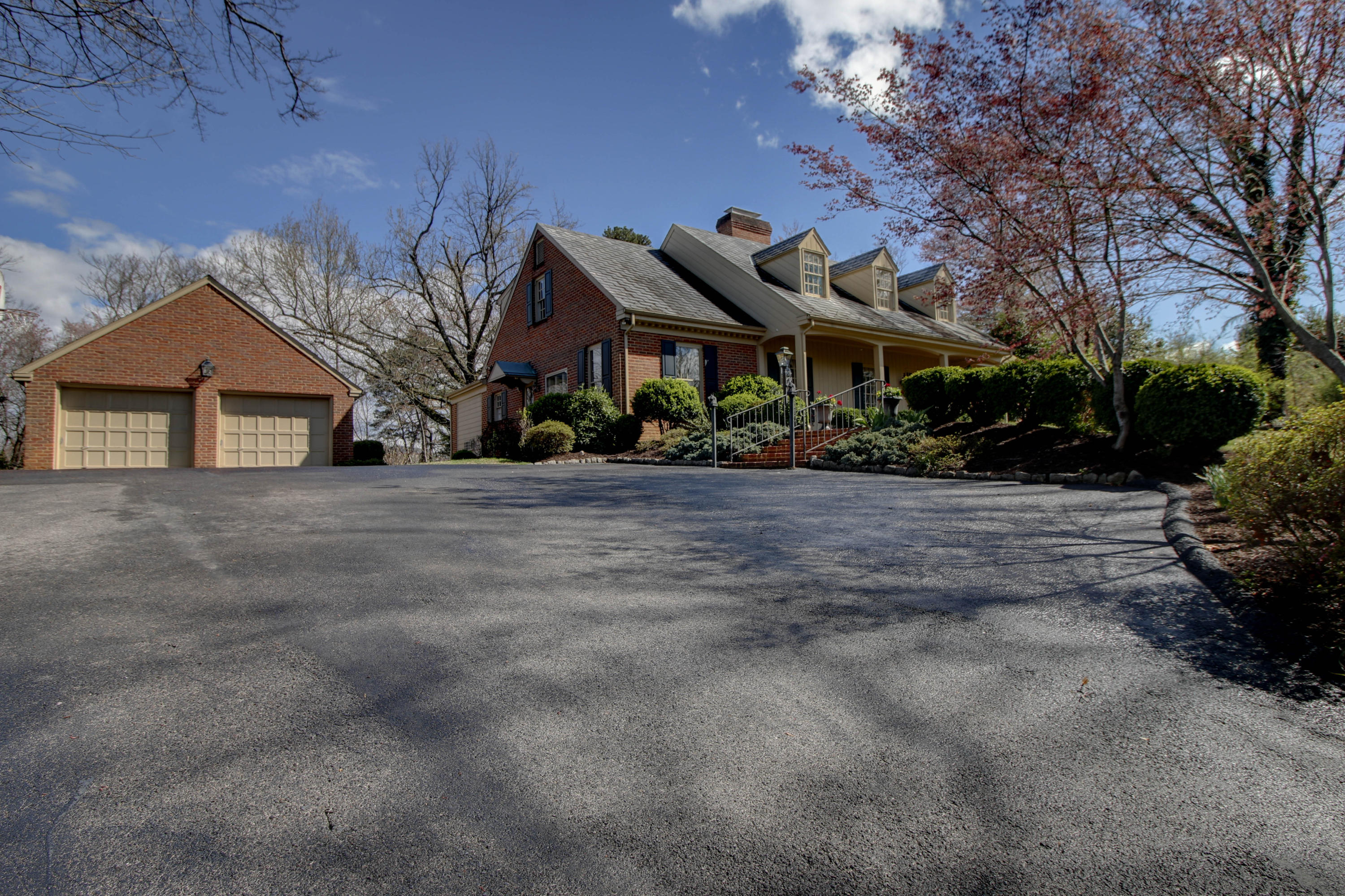 3866 Winding Way Road Southwest Roanoke, VA 24015 - Photo 65 of 71 Driveway