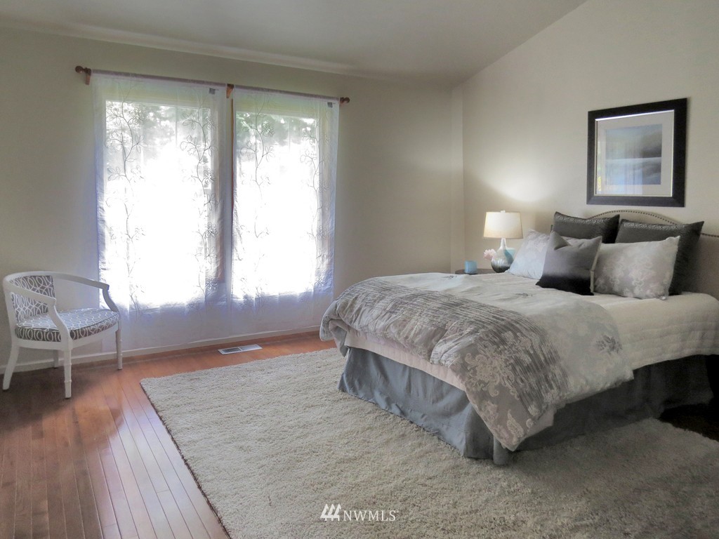 2262 Northeast Jacobson Road Poulsbo, WA 98370 - Photo 11 of 11 Gallery Image 11