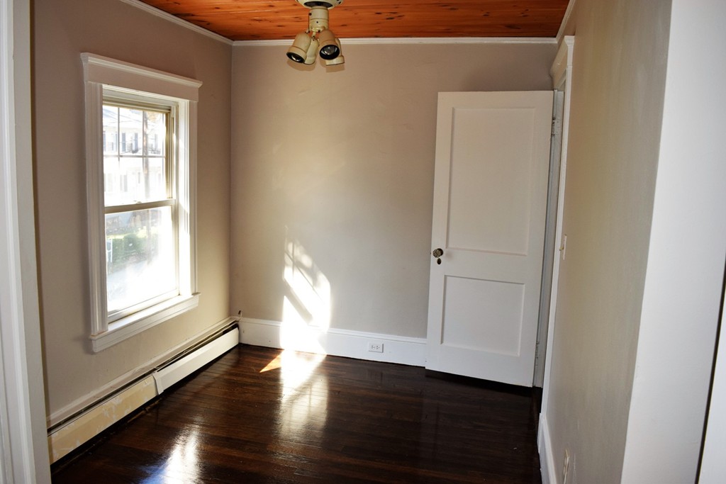 115 Ashcroft Road Medford, MA 02155 - Photo 16 of 30