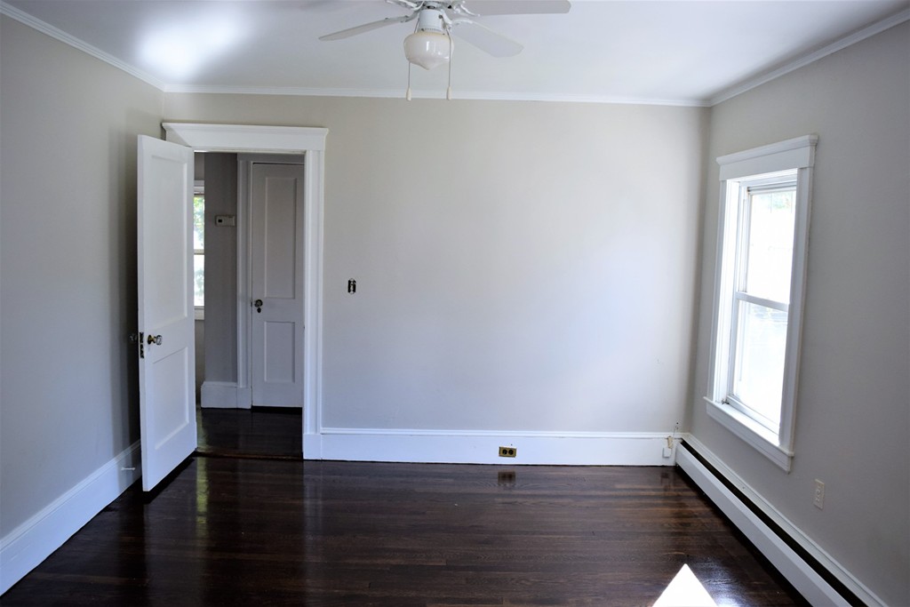 115 Ashcroft Road Medford, MA 02155 - Photo 17 of 30