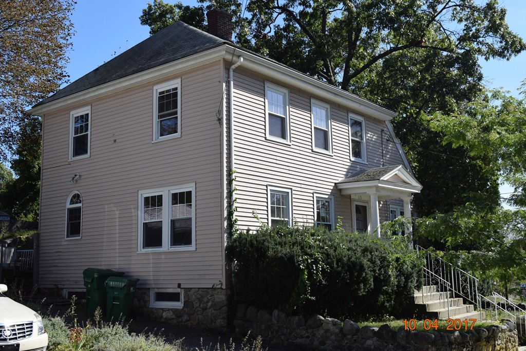 115 Ashcroft Road Medford, MA 02155 - Photo 2 of 30