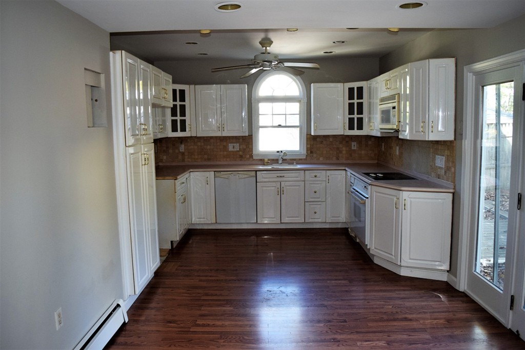 115 Ashcroft Road Medford, MA 02155 - Photo 8 of 30