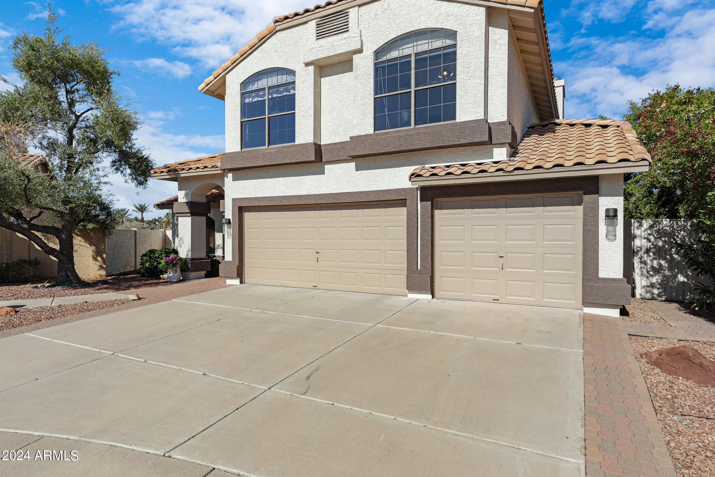 2618 E Desert Trumpet Rd-2