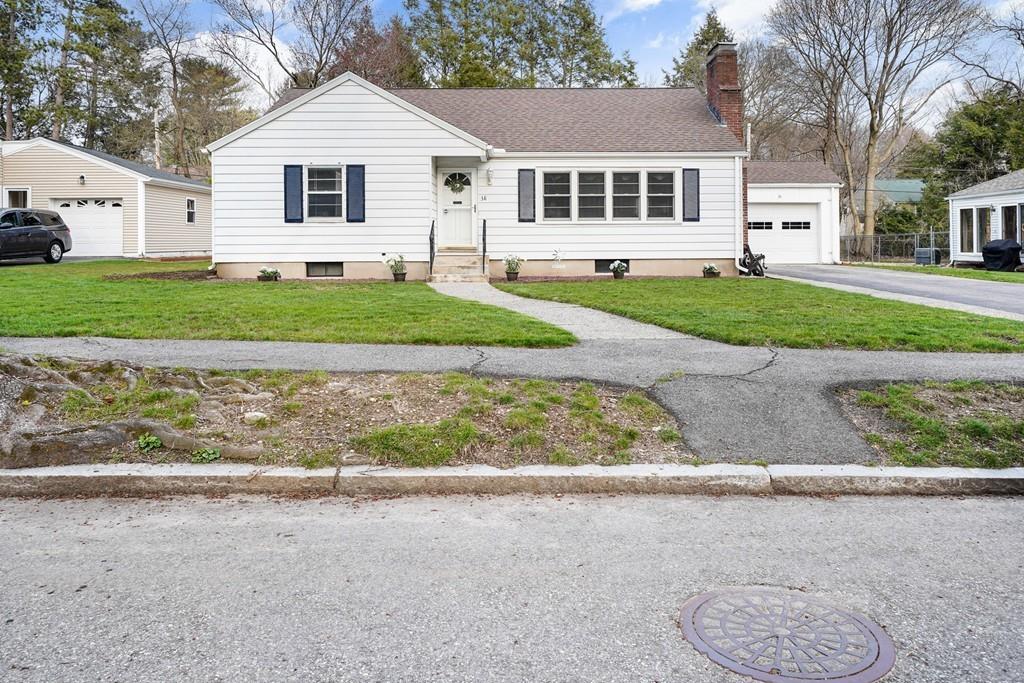 38 Kinnicutt Road Worcester, MA 01602 - Photo 2 of 25 Gallery Image 2