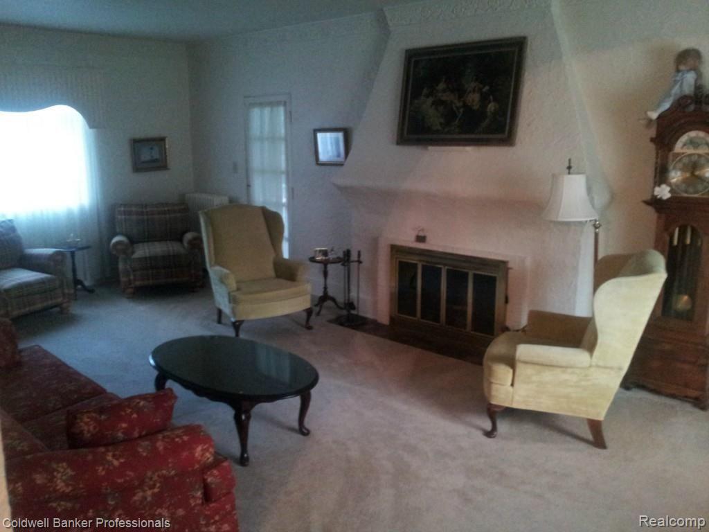620 Middlesex Road Grosse Pointe, MI 48230 - Photo 6 of 17 20140701_203454.jpg