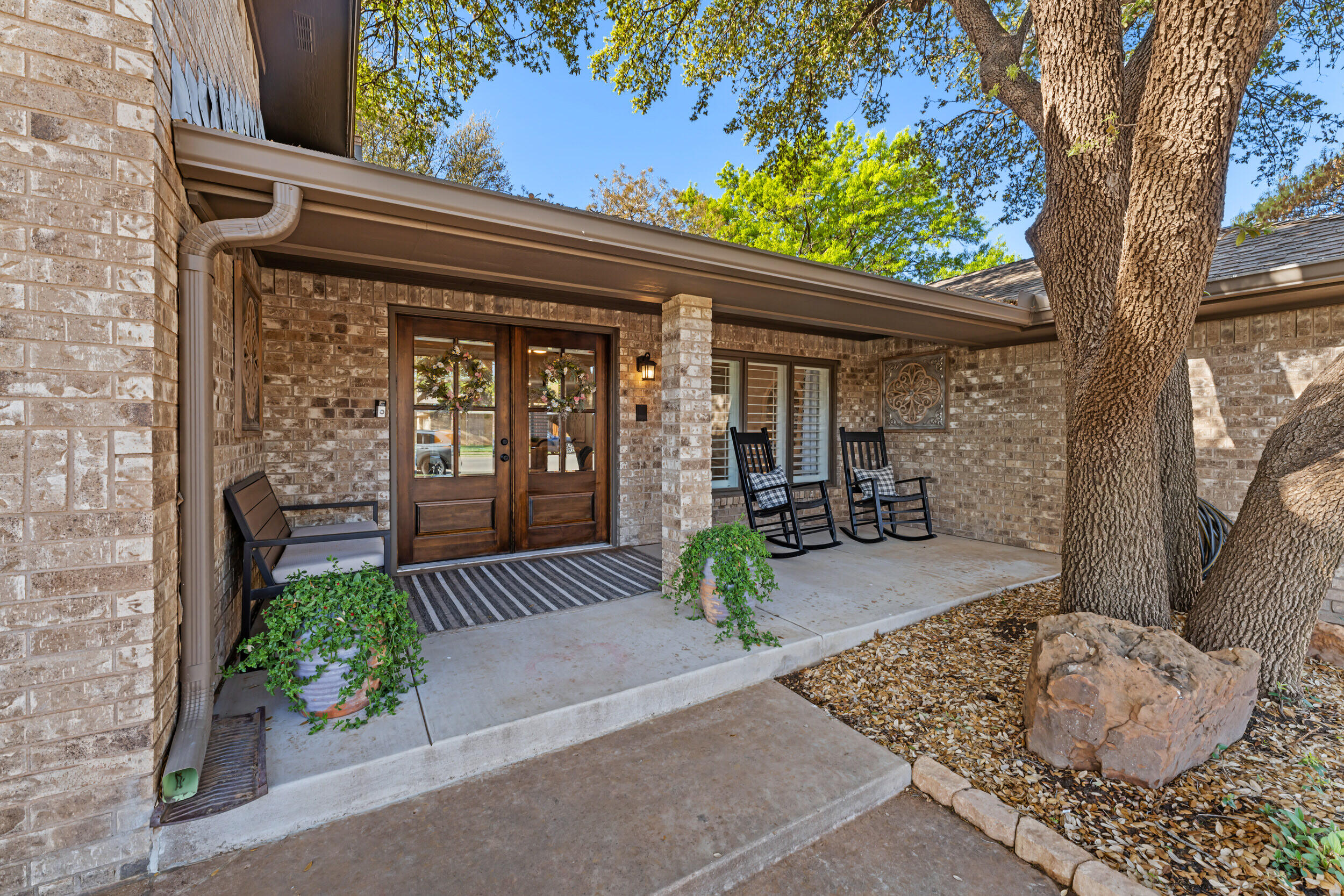 4105 87th Street Lubbock, TX 79423 - Photo 3 of 34 LowRes_4105_87_103
