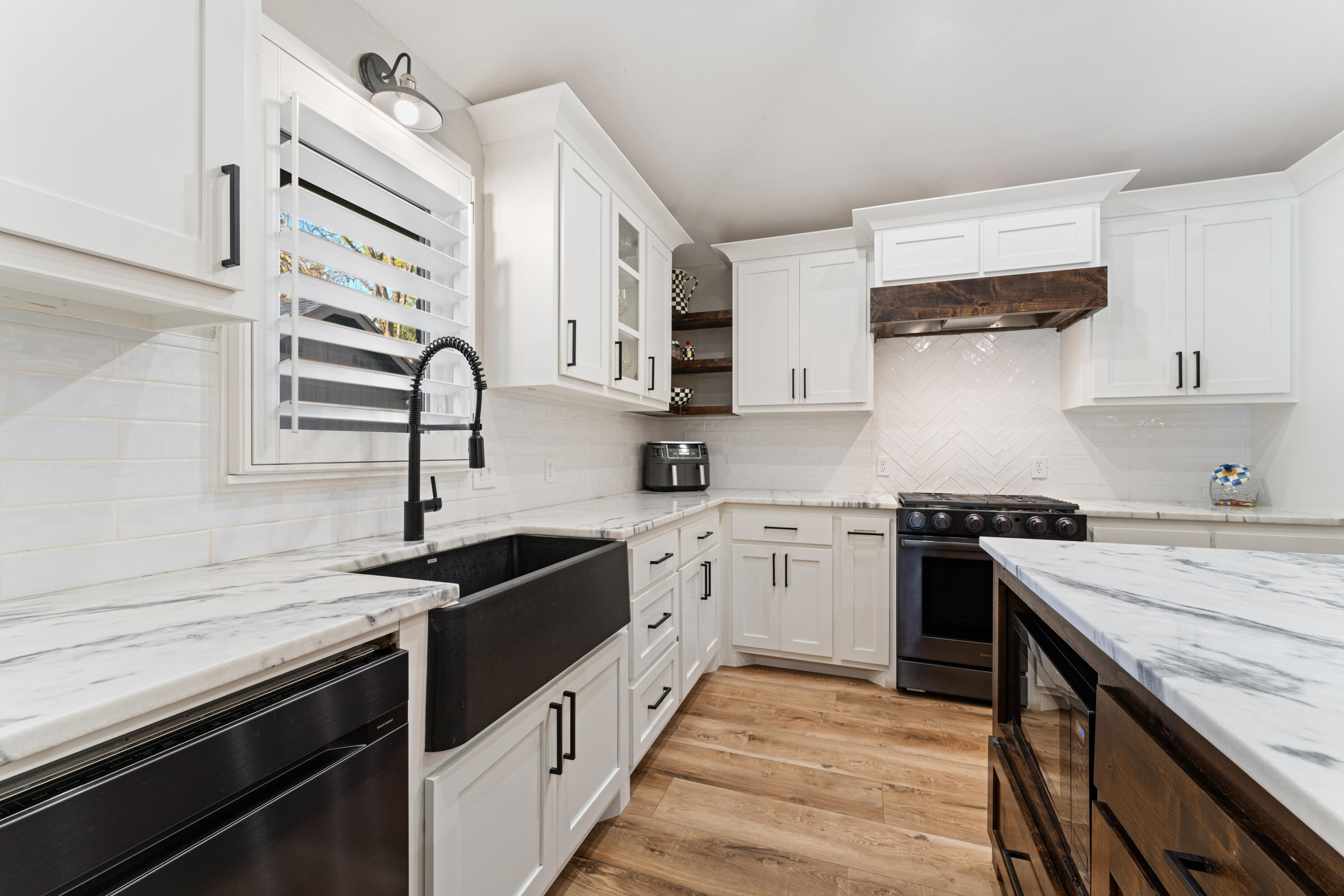 4105 87th Street Lubbock, TX 79423 - Photo 9 of 34 4105_87_109