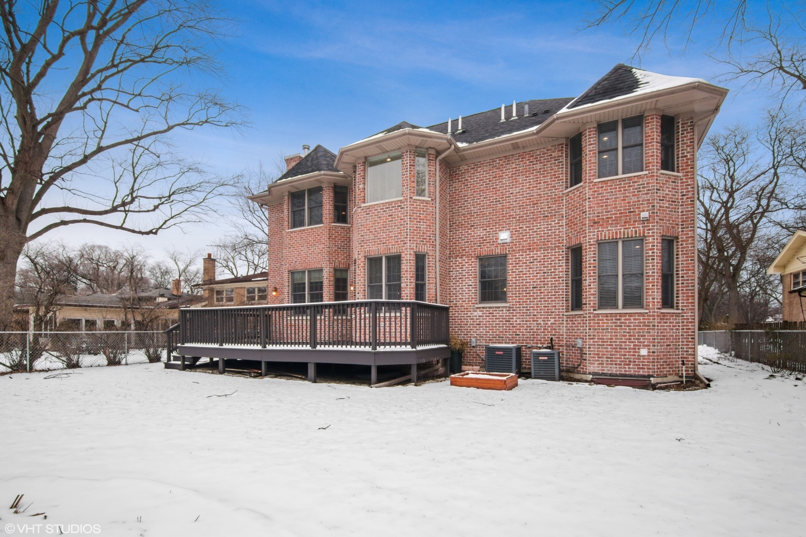 507 Locust Road Wilmette, IL 60091 - Photo 2 of 25