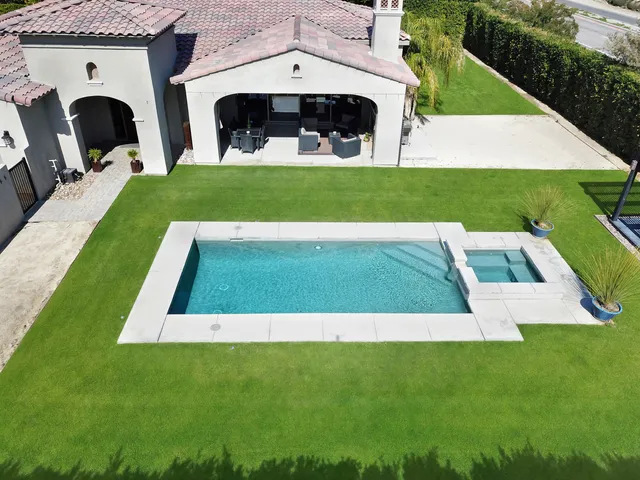 a view of house with garden space