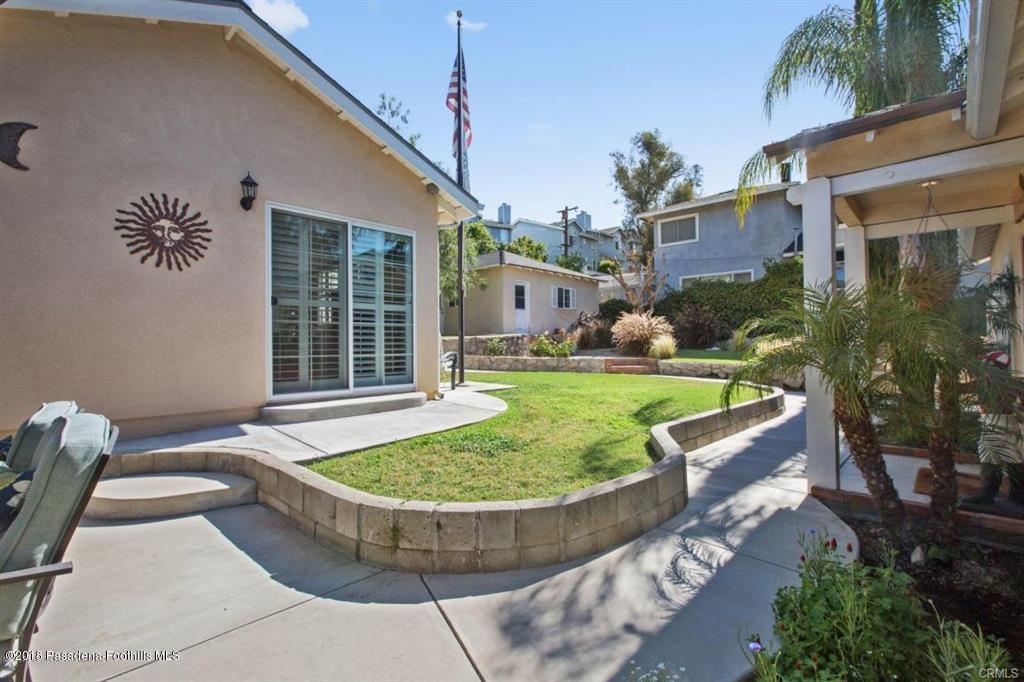 2340 Caldero Lane Montrose, CA 91020 - Photo 3 of 10 a view of a house with backyard and sitting area