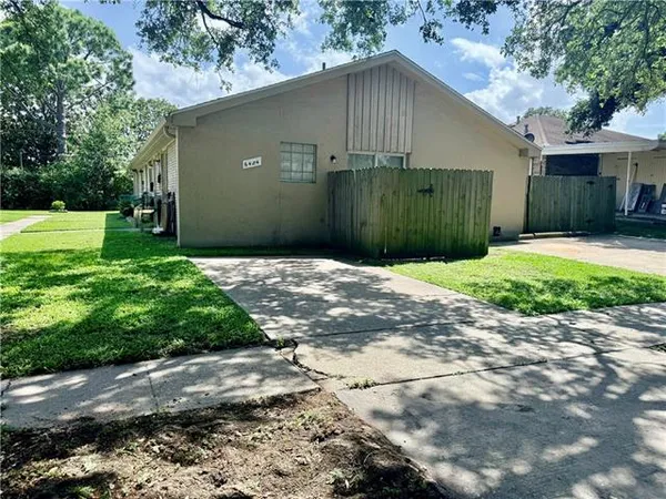 $815 | 6484 Park Manor Drive, Unit B, Metairie, LA 70003