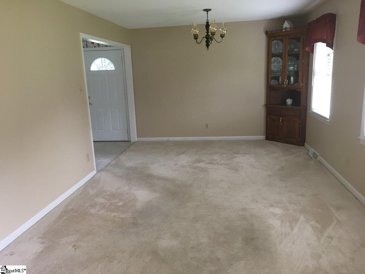 40 Pinecrest Road Lyman, SC 29365 - Photo 3 of 21