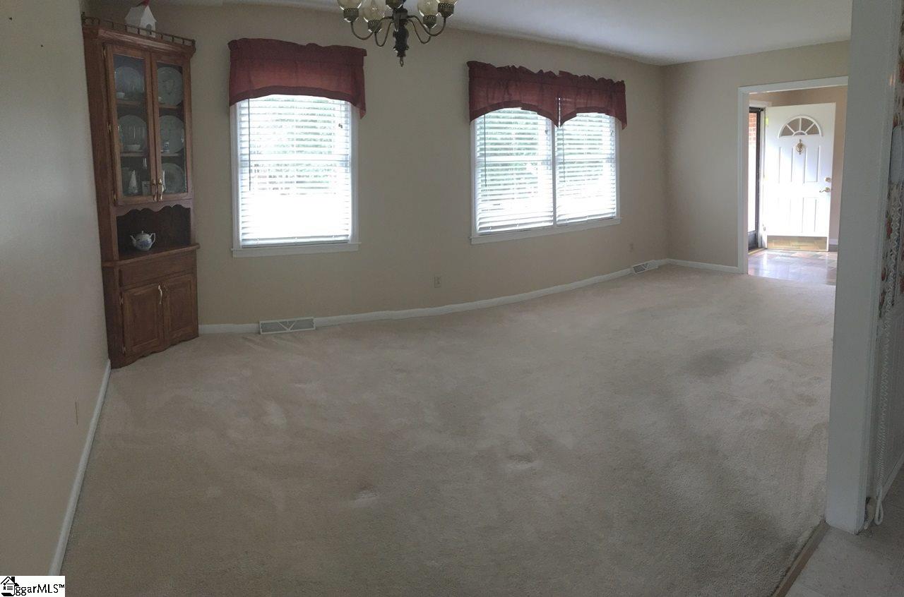 40 Pinecrest Road Lyman, SC 29365 - Photo 4 of 21