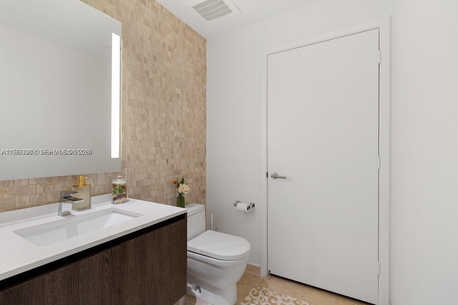 88 Southwest 7th Street, Unit 3410 Miami, FL 33130 - Photo 23 of 31