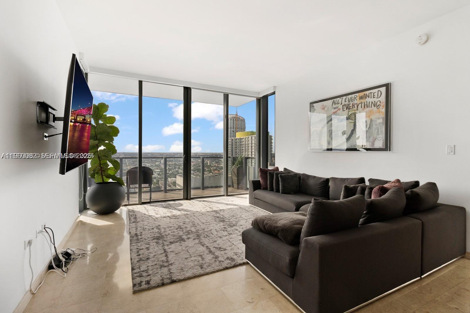 88 Southwest 7th Street, Unit 3410 Miami, FL 33130 - Photo 7 of 31