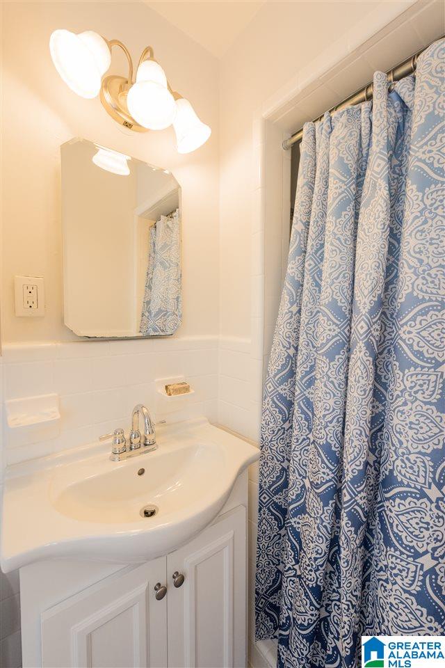1924 Saulter Road Birmingham, AL 35209 - Photo 18 of 32