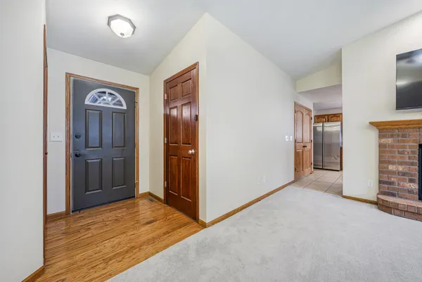 $390,000 | 2611 West Glendale Avenue, Appleton, WI 54914