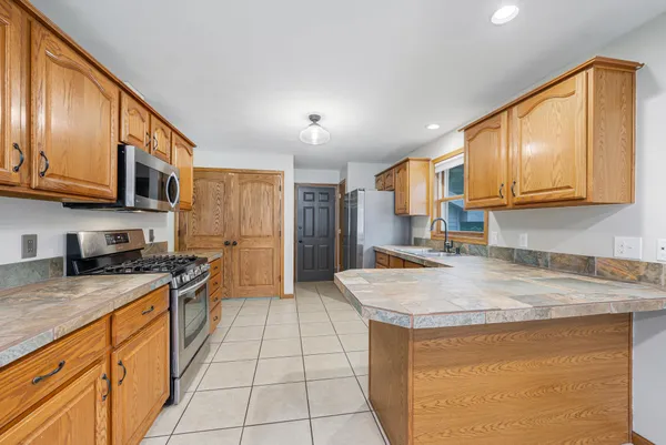 $390,000 | 2611 West Glendale Avenue, Appleton, WI 54914