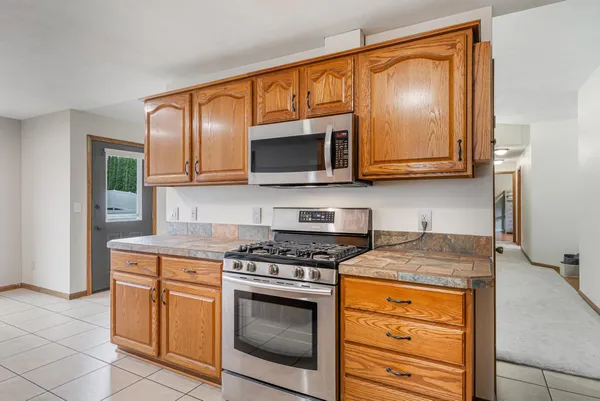 $390,000 | 2611 West Glendale Avenue, Appleton, WI 54914