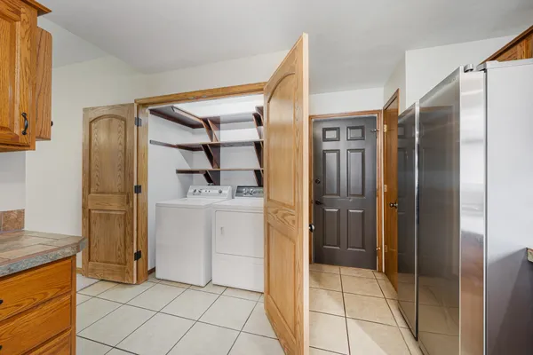 $390,000 | 2611 West Glendale Avenue, Appleton, WI 54914