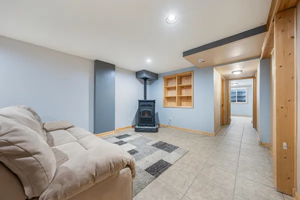 $390,000 | 2611 West Glendale Avenue, Appleton, WI 54914