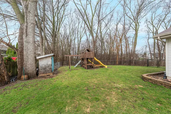 $390,000 | 2611 West Glendale Avenue, Appleton, WI 54914