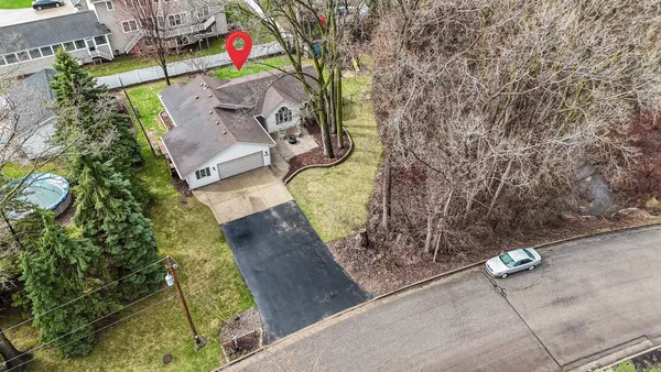 $390,000 | 2611 West Glendale Avenue, Appleton, WI 54914