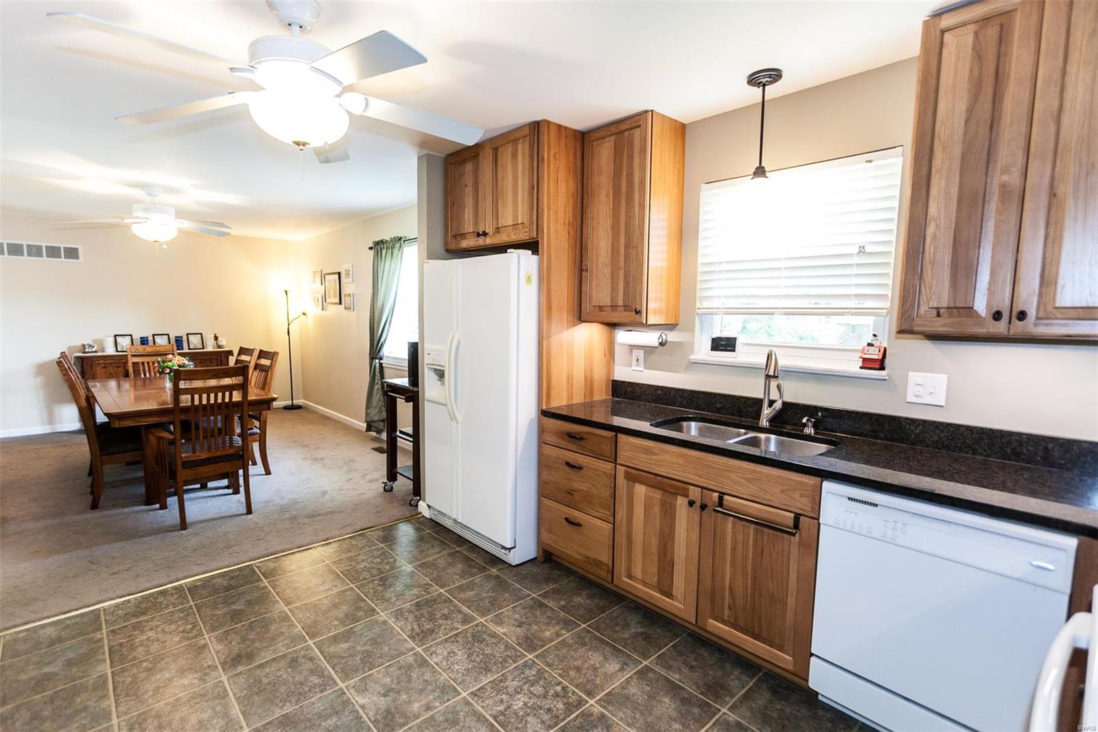 533 Sappington Barracks Road St. Louis, MO 63125 - Photo 10 of 28
