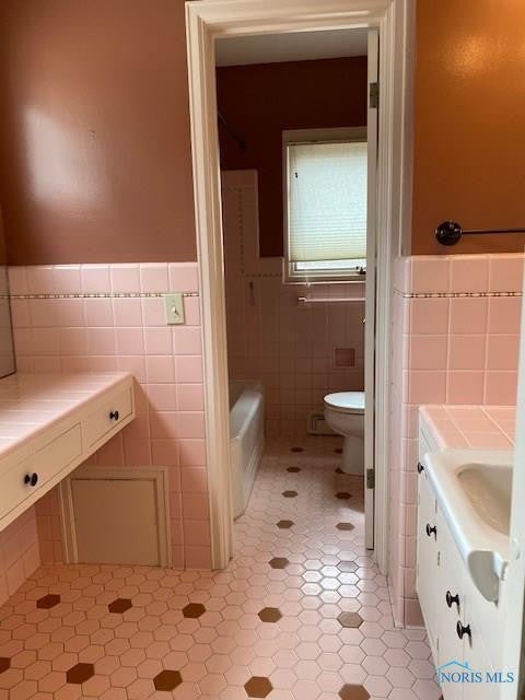 2230 Secor Road Toledo, OH 43606 - Photo 11 of 21 Gallery Image 11
