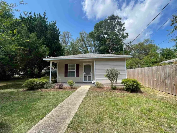 $1,250 | 6208 St Ann Avenue, Milton, FL 32570