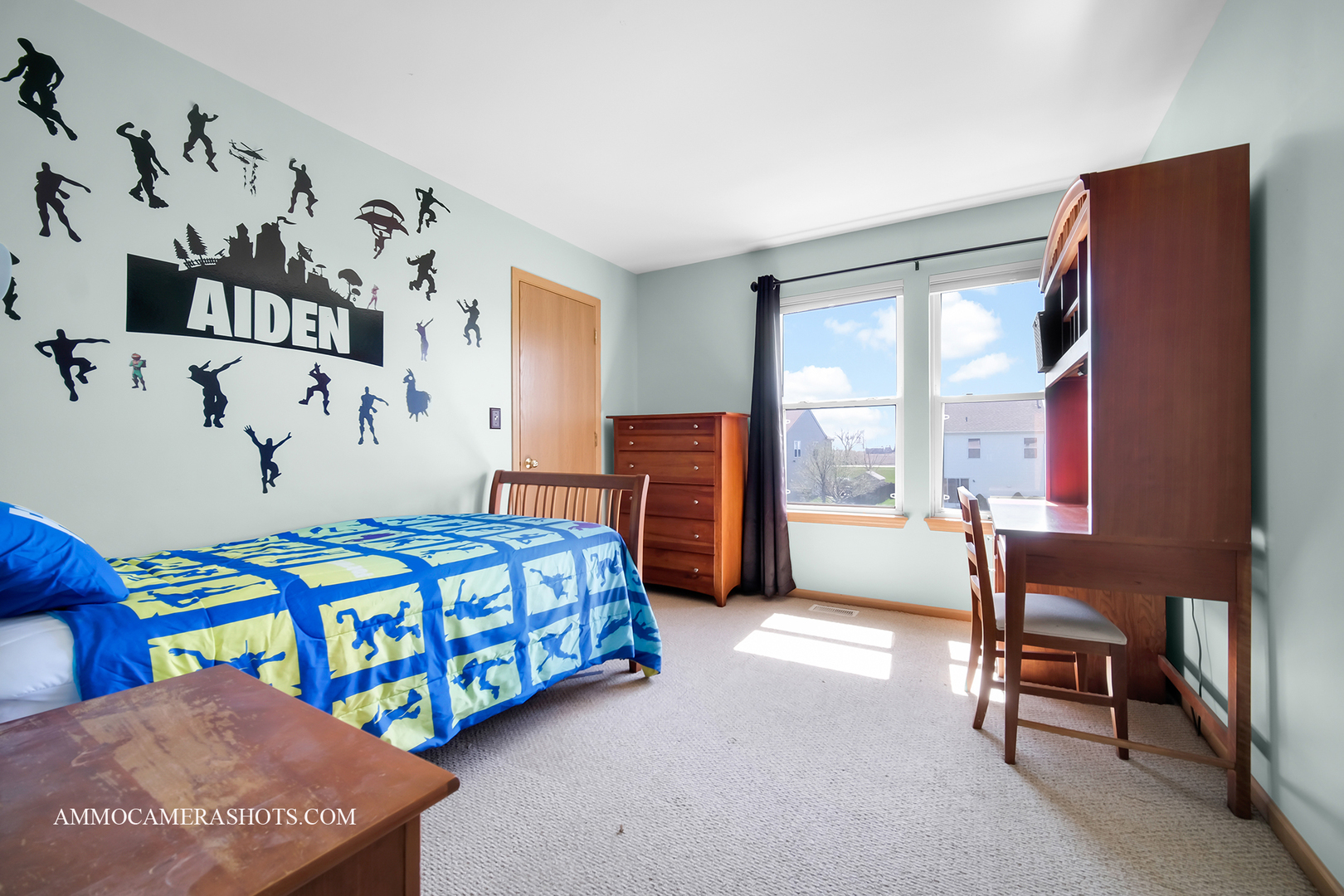 617 Kennedy Street Waterman, IL 60556 - Photo 19 of 32 a bedroom with a bed and a table