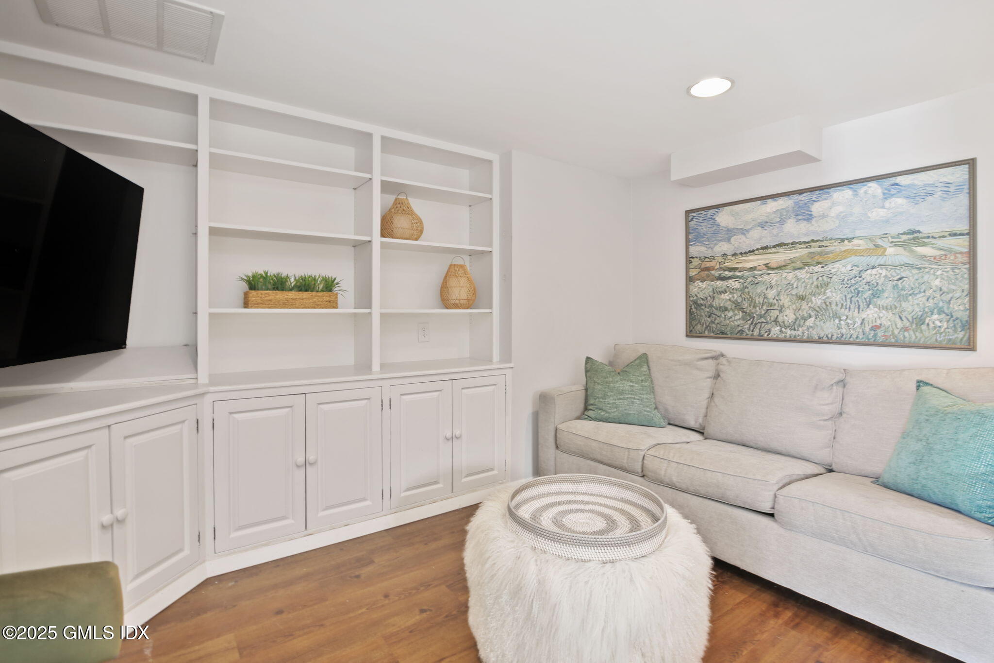 41 Ridge Street, Unit 1 Greenwich, CT 06830 - Photo 30 of 43 19-web-or-mls-41-ridge-st-unit-1