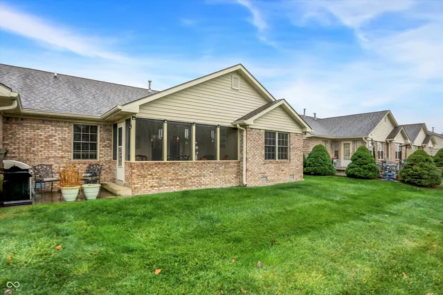 $310,000 | 3704 Cedar Cove Court, Unit 6, New Palestine, IN 46163